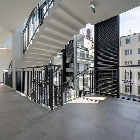 Luxury W Balcony Next To Andrassy Road *