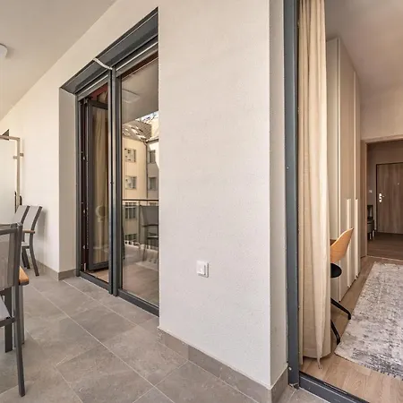 Luxury W Balcony Next To Andrassy Road * 布达佩斯