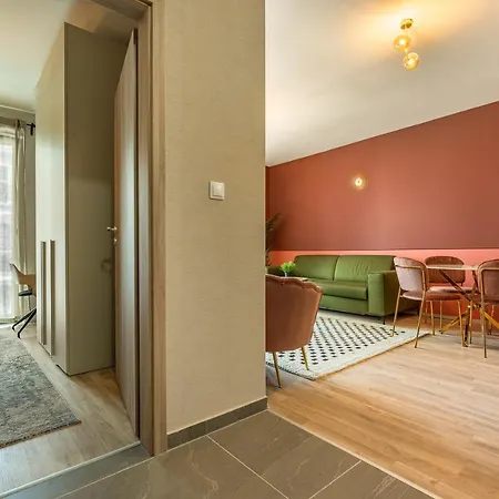 アパート Luxury W Balcony Next To Andrassy Road