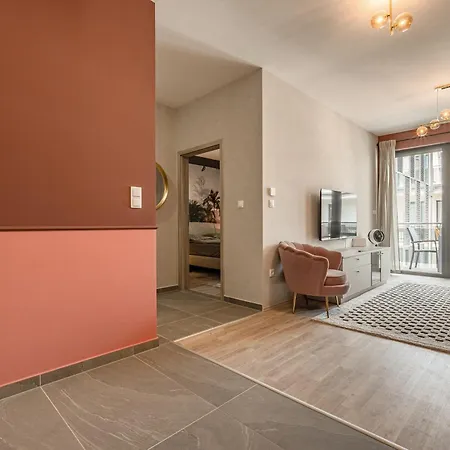 Luxury W Balcony Next To Andrassy Road アパート ブダペスト