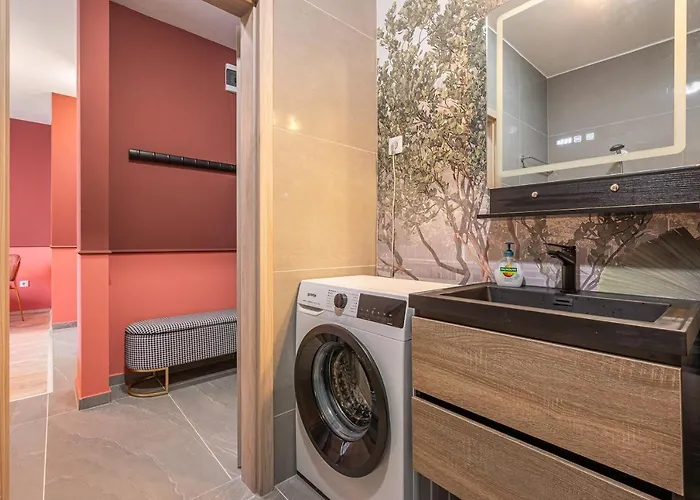 Luxury W Balcony Next To Andrassy Road 布达佩斯