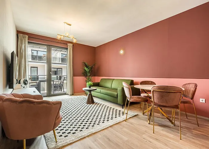 Luxury W Balcony Next To Andrassy Road Appartement *